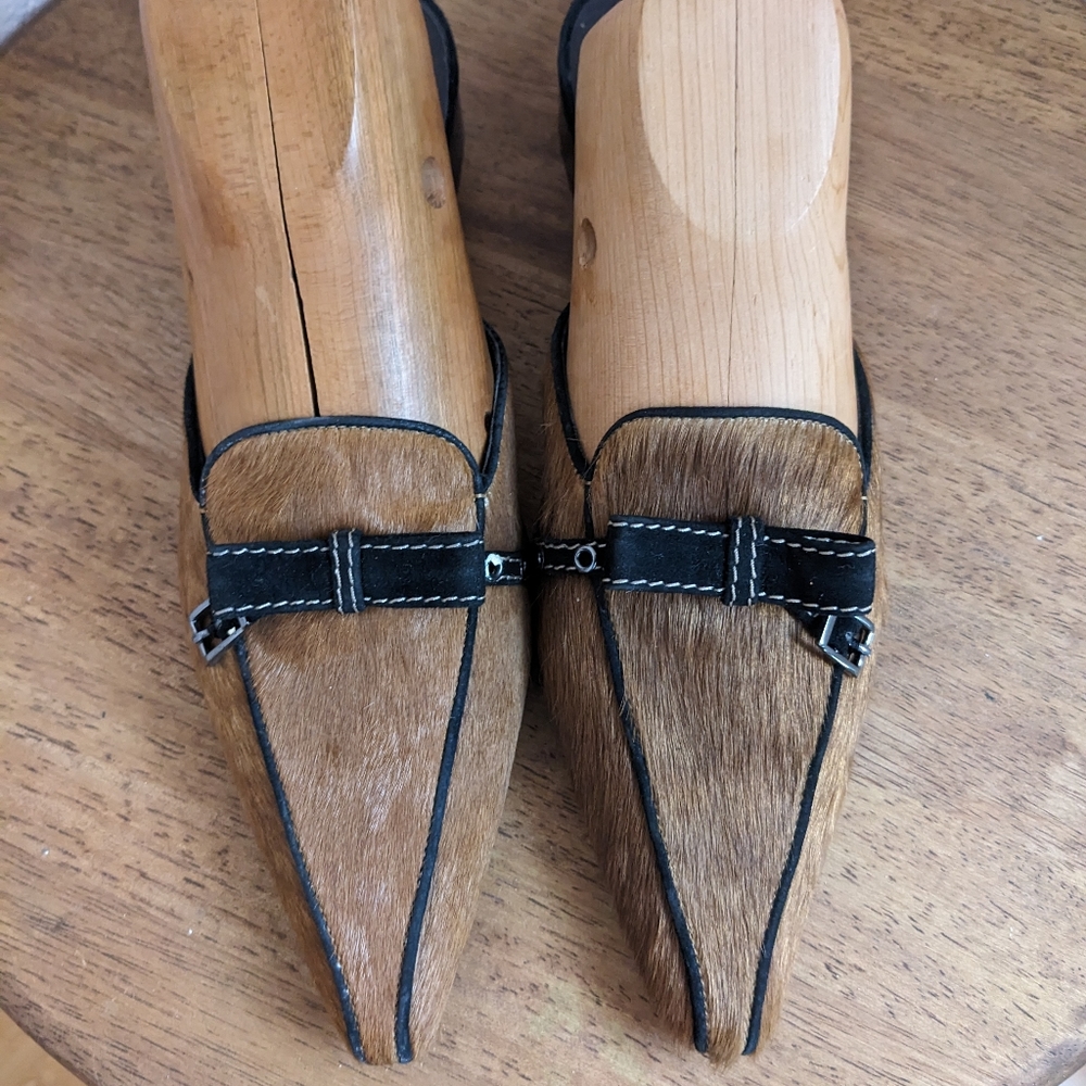 Vaneli slip on mules. 7.5 N.